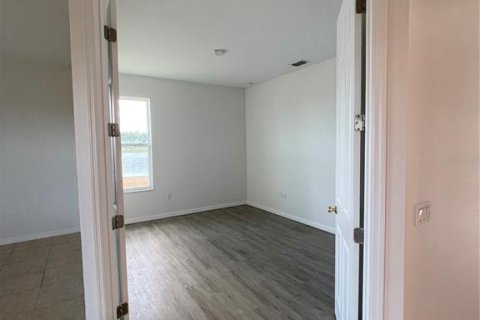 Villa ou maison à louer à Kissimmee, Floride: 4 chambres, 196.58 m2 № 2207571 - photo 6