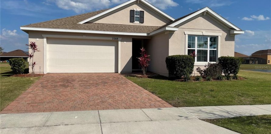 Villa ou maison à Kissimmee, Floride 4 chambres, 196.58 m2 № 2207571