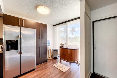 Condo in Pompano Beach, Florida, 2 bedrooms  № 2083549 - photo 22