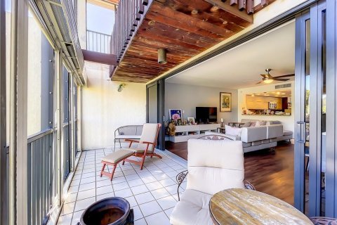 Condo in Pompano Beach, Florida, 2 bedrooms  № 2083549 - photo 30