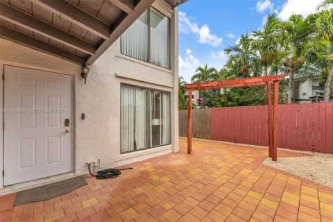 Townhouse in Miami, Florida 3 bedrooms, 126.81 sq.m. № 2032246 - photo 25