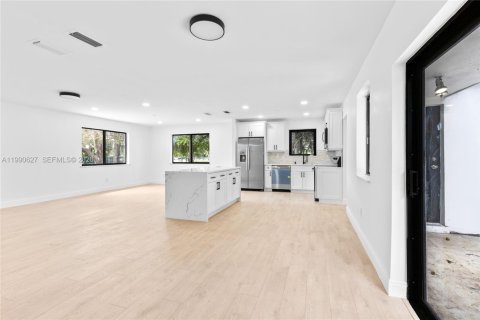 Casa en alquiler en Davie, Florida, 3 dormitorios, 204.01 m2 № 2055558 - foto 8