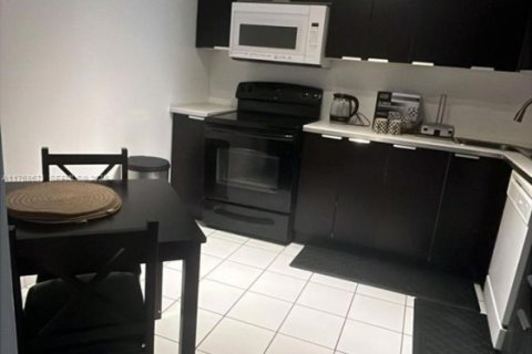 Condo in Aventura, Florida, 1 bedroom  № 1868619 - photo 23