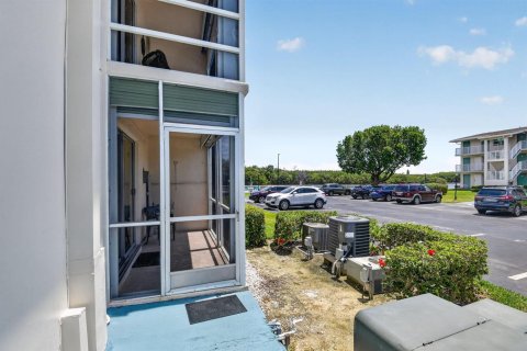 Condominio en venta en Boynton Beach, Florida, 1 dormitorio, 52.95 m2 № 2147342 - foto 26