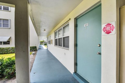 Condominio en venta en Boynton Beach, Florida, 1 dormitorio, 52.95 m2 № 2147342 - foto 8