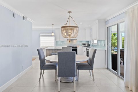 Casa en venta en Dania Beach, Florida, 3 dormitorios, 140.1 m2 № 1967108 - foto 5