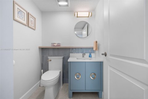 Casa en venta en Dania Beach, Florida, 3 dormitorios, 140.1 m2 № 1967108 - foto 10