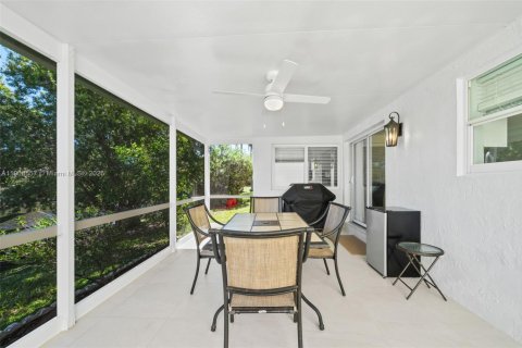 Casa en venta en Dania Beach, Florida, 3 dormitorios, 140.1 m2 № 1967108 - foto 27