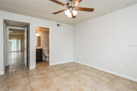 House in Kissimmee, Florida 3 bedrooms, 123.93 sq.m. № 1851617 - photo 12