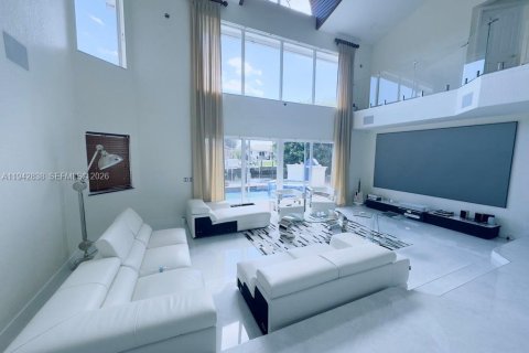 Villa ou maison à vendre à Lighthouse Point, Floride: 4 chambres, 411.19 m2 № 2007328 - photo 4