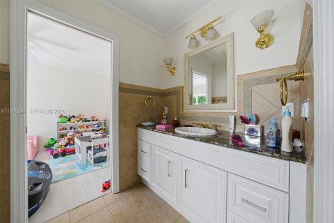 Villa ou maison à vendre à Lighthouse Point, Floride: 4 chambres, 411.19 m2 № 2007328 - photo 30