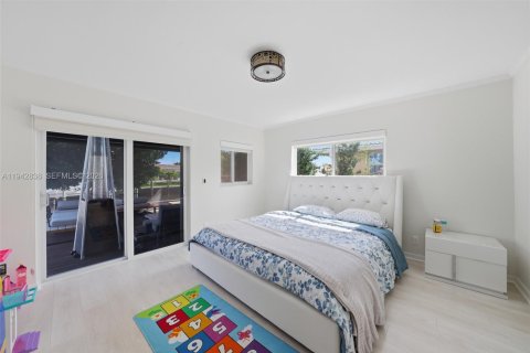 Villa ou maison à vendre à Lighthouse Point, Floride: 4 chambres, 411.19 m2 № 2007328 - photo 29