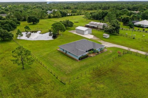 Снять в аренду виллу или дом в Брейдентон, Флорида 8 комнат, 219.44м2, № 1828534 - фото 5