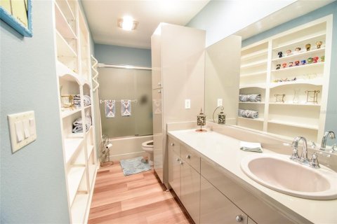 Снять в аренду виллу или дом в Брейдентон, Флорида 8 комнат, 219.44м2, № 1828534 - фото 23