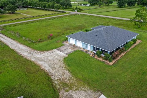 Снять в аренду виллу или дом в Брейдентон, Флорида 8 комнат, 219.44м2, № 1828534 - фото 7