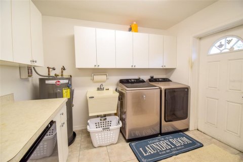 Снять в аренду виллу или дом в Брейдентон, Флорида 8 комнат, 219.44м2, № 1828534 - фото 28