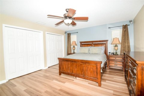 Снять в аренду виллу или дом в Брейдентон, Флорида 8 комнат, 219.44м2, № 1828534 - фото 17