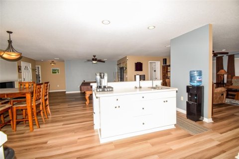 Снять в аренду виллу или дом в Брейдентон, Флорида 8 комнат, 219.44м2, № 1828534 - фото 12