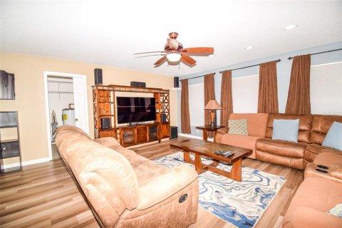 Снять в аренду виллу или дом в Брейдентон, Флорида 8 комнат, 219.44м2, № 1828534 - фото 27