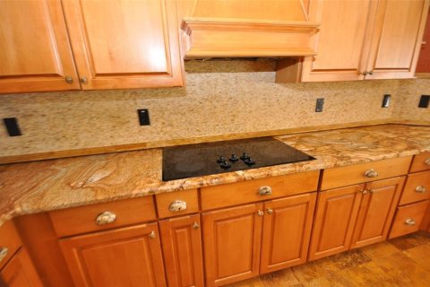 Casa en alquiler en Orlando, Florida, 4 dormitorios, 343.27 m2 № 1906799 - foto 25