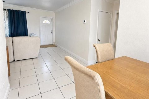 Villa ou maison à vendre à Deerfield Beach, Floride: 3 chambres, 118.91 m2 № 2400847 - photo 16