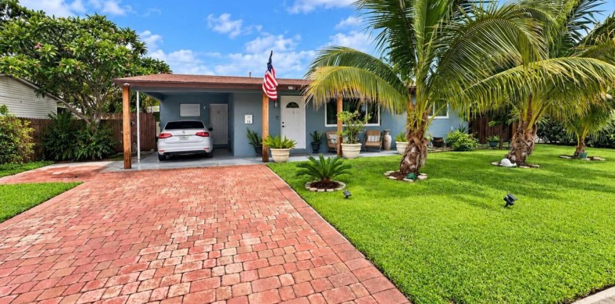 Villa ou maison à Deerfield Beach, Floride 3 chambres, 118.91 m2 № 2400847