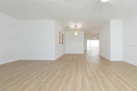 Villa ou maison à vendre à Sun City Center, Floride: 2 chambres, 163.14 m2 № 2149182 - photo 8