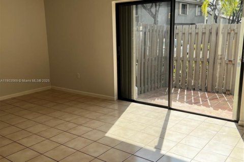 Copropriété à vendre à Miami, Floride: 3 chambres, 137.5 m2 № 1956039 - photo 9