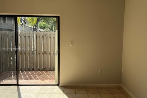 Copropriété à vendre à Miami, Floride: 3 chambres, 137.5 m2 № 1956039 - photo 11