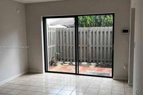 Copropriété à vendre à Miami, Floride: 3 chambres, 137.5 m2 № 1956039 - photo 24
