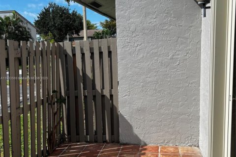 Copropriété à vendre à Miami, Floride: 3 chambres, 137.5 m2 № 1956039 - photo 13