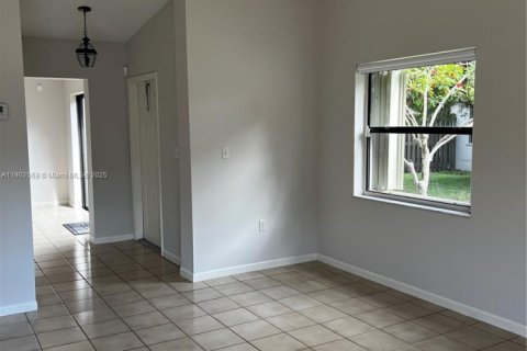 Copropriété à vendre à Miami, Floride: 3 chambres, 137.5 m2 № 1956039 - photo 5