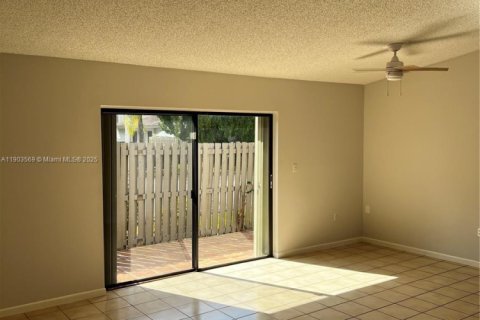 Copropriété à vendre à Miami, Floride: 3 chambres, 137.5 m2 № 1956039 - photo 8