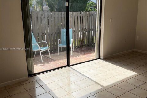 Copropriété à vendre à Miami, Floride: 3 chambres, 137.5 m2 № 1956039 - photo 10