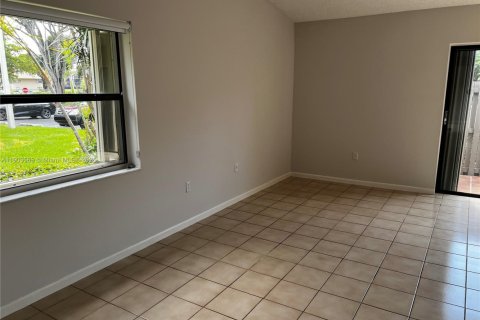 Copropriété à vendre à Miami, Floride: 3 chambres, 137.5 m2 № 1956039 - photo 6