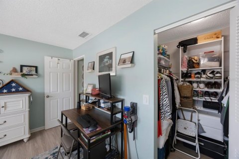 Condo in Saint Petersburg, Florida, 2 bedrooms  № 1551007 - photo 29