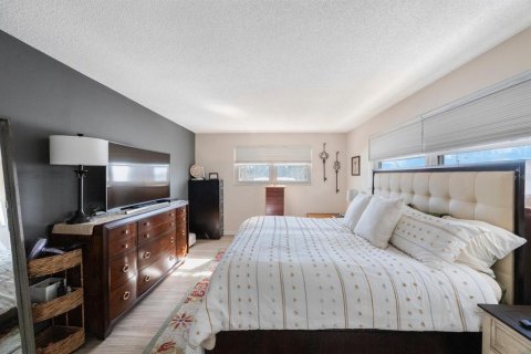 Condo in Saint Petersburg, Florida, 2 bedrooms  № 1551007 - photo 20