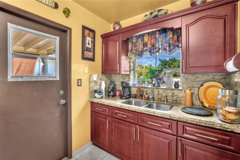 Купить виллу или дом в Хайалиа, Флорида 3 спальни, 118.73м2, № 1969802 - фото 17