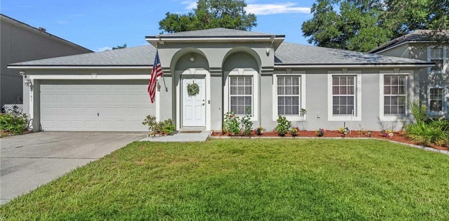 Villa ou maison à Groveland, Floride 4 chambres, 195.84 m2 № 2324042