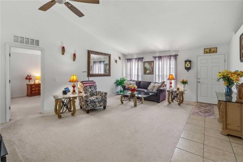 Villa ou maison à vendre à Groveland, Floride: 4 chambres, 195.84 m2 № 2324042 - photo 2