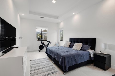 Купить виллу или дом в Майами, Флорида 4 спальни, 220.46м2, № 2024686 - фото 10