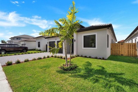 Купить виллу или дом в Майами, Флорида 4 спальни, 220.46м2, № 2024686 - фото 21