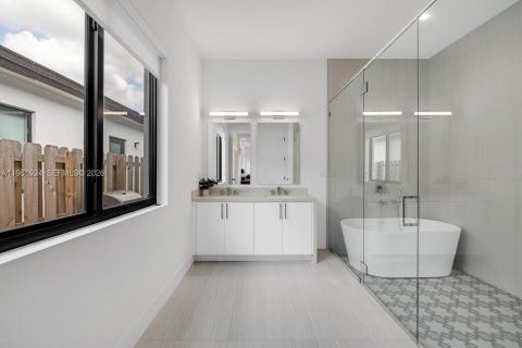 Купить виллу или дом в Майами, Флорида 4 спальни, 220.46м2, № 2024686 - фото 7