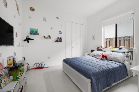 Купить виллу или дом в Майами, Флорида 4 спальни, 220.46м2, № 2024686 - фото 14