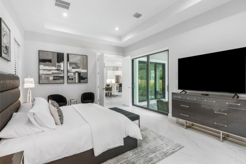 House in Fort Lauderdale, Florida 3 bedrooms, 198.9 sq.m. № 2041890 - photo 15