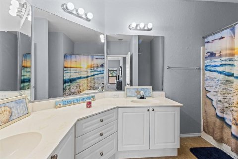Condo in Clearwater, Florida, 2 bedrooms  № 2371703 - photo 13