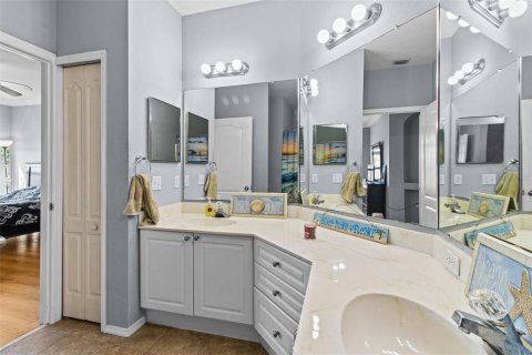 Condo in Clearwater, Florida, 2 bedrooms  № 2371703 - photo 14