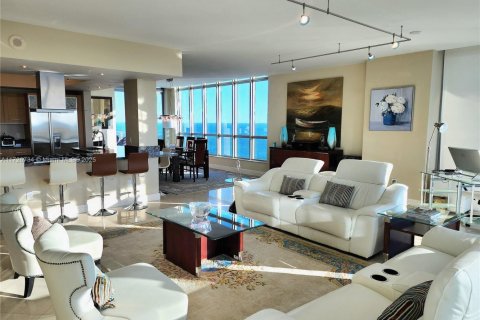 Condominio en venta en Hollywood, Florida, 3 dormitorios, 243.68 m2 № 1476828 - foto 11
