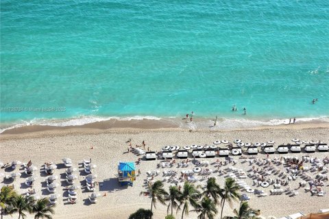 Condominio en venta en Hollywood, Florida, 3 dormitorios, 243.68 m2 № 1476828 - foto 1