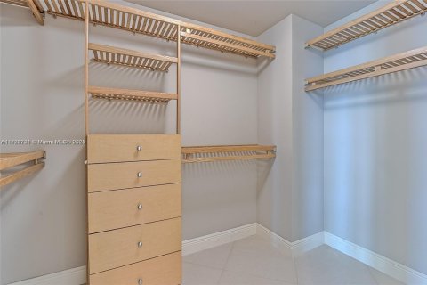 Condominio en venta en Hollywood, Florida, 3 dormitorios, 243.68 m2 № 1476828 - foto 28